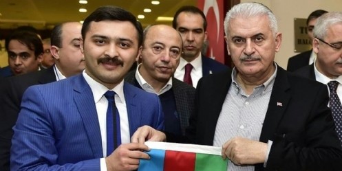 Bakan Yıldırım`a anlamlı hediye