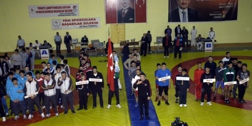 Türkiye işitme engelliler güreş şampiyonası sona erdi