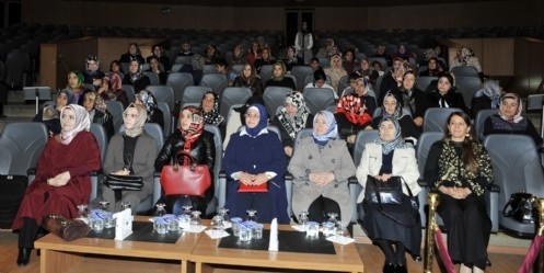 Bir İken Biz Olmak konferansı düzenlendi