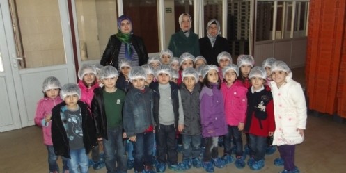 Minik Öğrencilerden Halk Ekmek Fabrikasına ziyaret