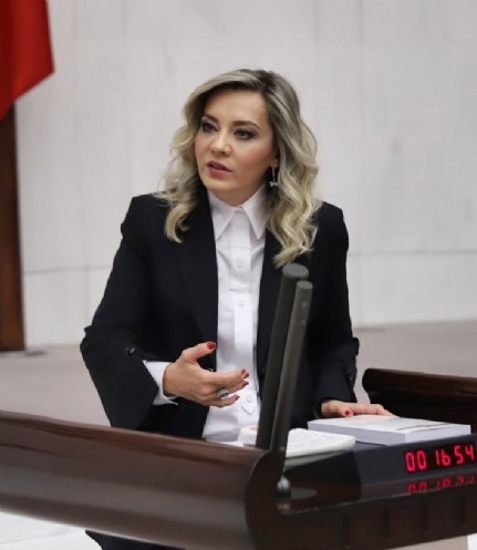 Aylin Cesur Esnafa Destek Verin Demişti, Tam Kapanmadan Destek Çıkmadı