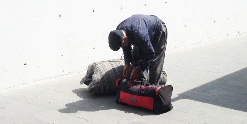 Belediye önünde bomba paniği