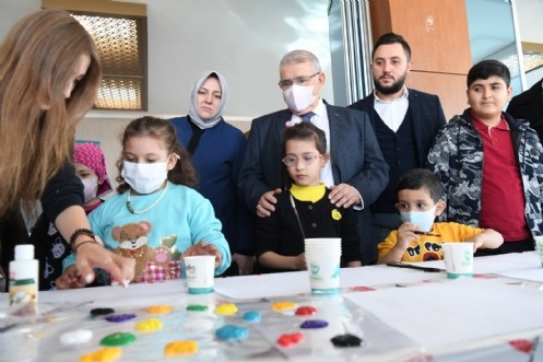 Başkan Mahçiçek, Lösemili Çocuklar Haftasını Unutmadı