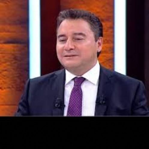 Ali Babacan:
Cumhurbaşkanı Adayının
Parlamenter Sisteme Geçiş Taahhüdü Vermesi Lazım