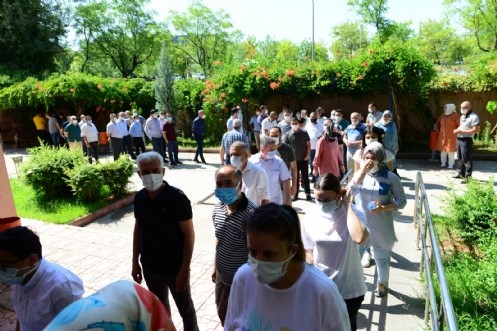 241 Akbel Personeli, KSÜ Üniversitesi ve Kahramanmaraş Büyükşehir Belediyesi İşbirliğiyle Düzenlenen Personel Ölçme ve Değerlendirme Sınavına Katıldı