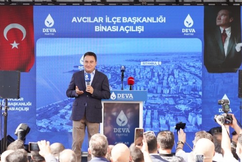 Babacan`dan Geçiş Dönemi Mesajı

`Türkiye`yi Öfkeye Teslim Etmeyeceğiz`
