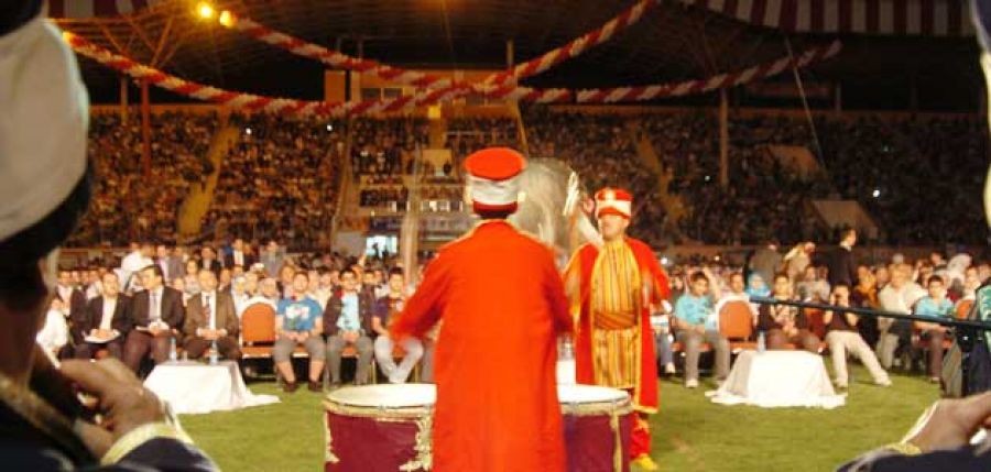 Müslümanlar birbirlerini öldürdüğü sürece, bize yatmak yoktur